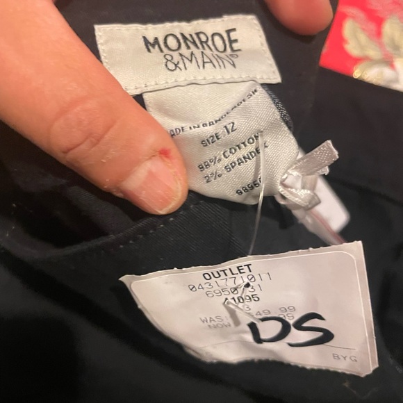 Cropped pants ⭐️10for$10.00 - Picture 6 of 9